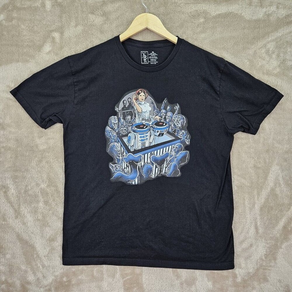 Made in USA Artoo-Detoo R2-D2 T- Shirt Men's Sz XL Robot DJ Spinning Black C1-P8 - Picture 2 of 10